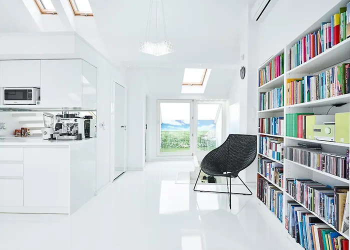Unique Design Loft In Middle Of Centre Of Old Town With Netflix